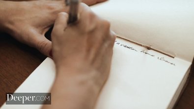 Стройные сисястые телки делят один член член на двоих в формате ЖМЖ
