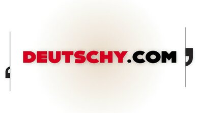 Сисястую немецкую брюнетку в чулках проебали от первого лица